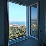 Orizzonte Spezzino 아파트