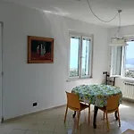 Orizzonte Spezzino شقة *